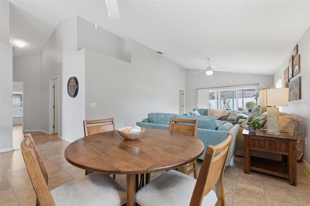 1014 CHALLENGER AVENUE, Davenport, FL 33897