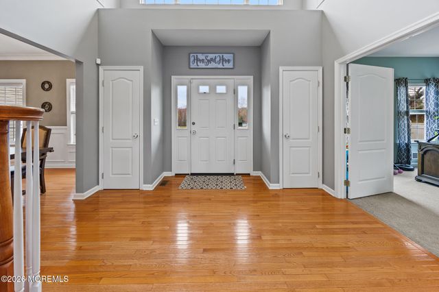 11 Clear Stream Court, Manchester, NJ 08759