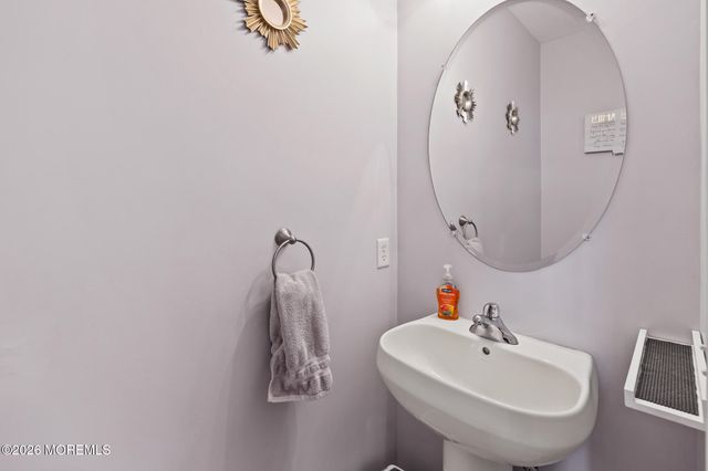 11 Clear Stream Court, Manchester, NJ 08759