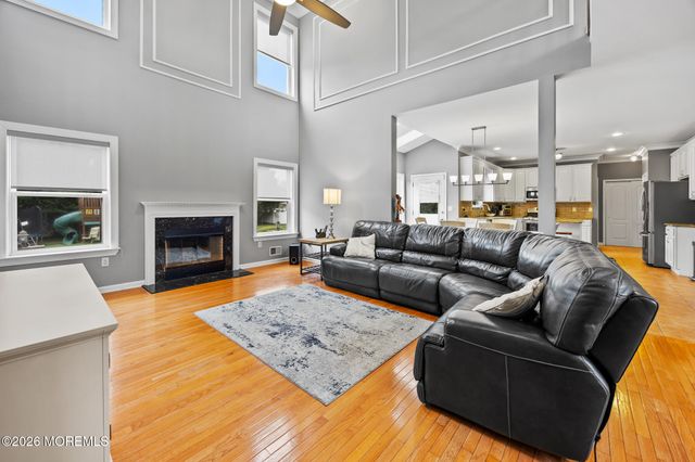 11 Clear Stream Court, Manchester, NJ 08759