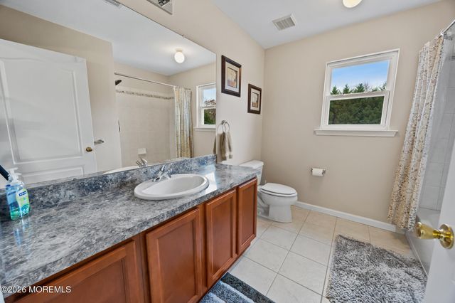 11 Clear Stream Court, Manchester, NJ 08759