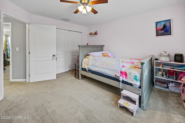 11 Clear Stream Court, Manchester, NJ 08759