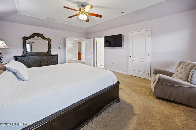 11 Clear Stream Court, Manchester, NJ 08759