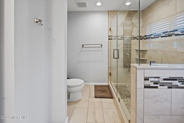 11 Clear Stream Court, Manchester, NJ 08759