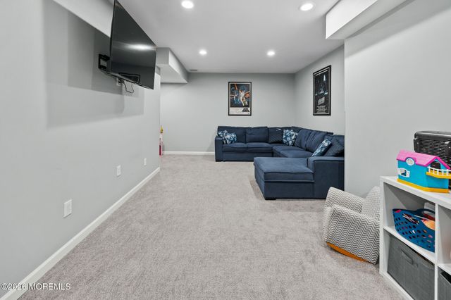 11 Clear Stream Court, Manchester, NJ 08759