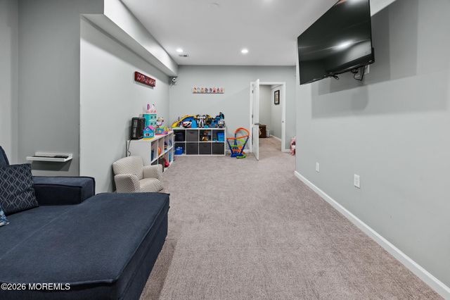 11 Clear Stream Court, Manchester, NJ 08759