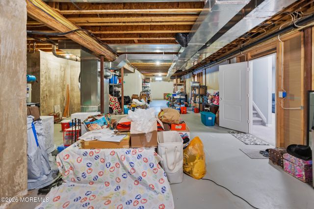 11 Clear Stream Court, Manchester, NJ 08759