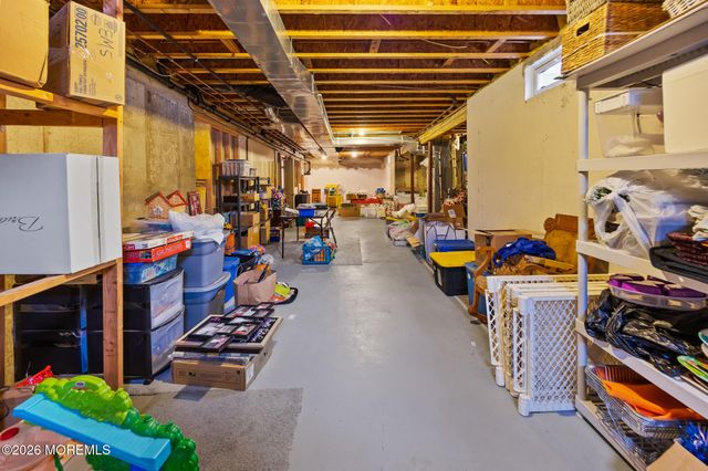 11 Clear Stream Court, Manchester, NJ 08759