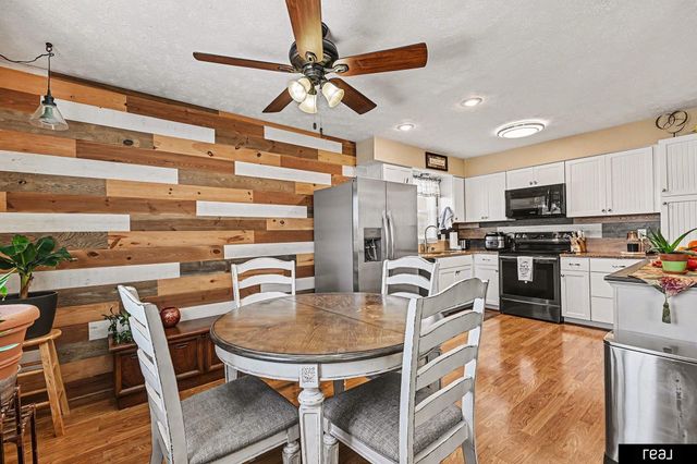 6605 S 86 Street, Omaha, NE 68127