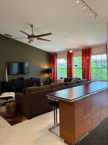 17223 Boca Club Boulevard 6, Boca Raton, FL 33487