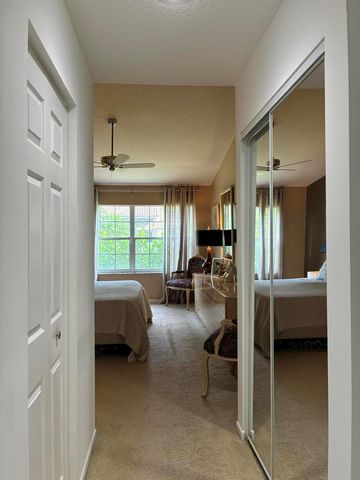 17223 Boca Club Boulevard 6, Boca Raton, FL 33487