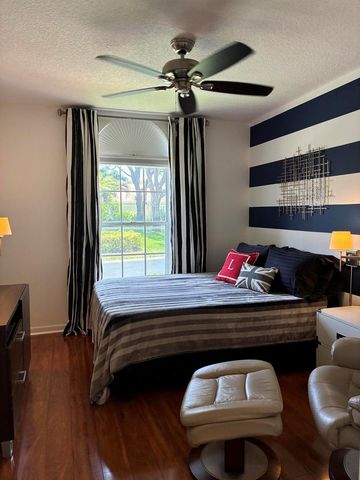 17223 Boca Club Boulevard 6, Boca Raton, FL 33487