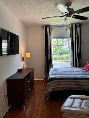 17223 Boca Club Boulevard 6, Boca Raton, FL 33487