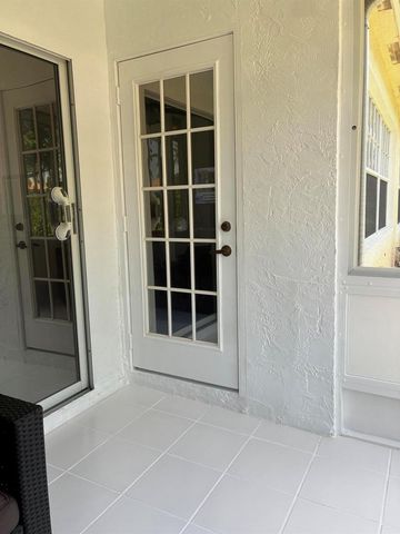 17223 Boca Club Boulevard 6, Boca Raton, FL 33487