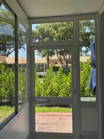 17223 Boca Club Boulevard 6, Boca Raton, FL 33487