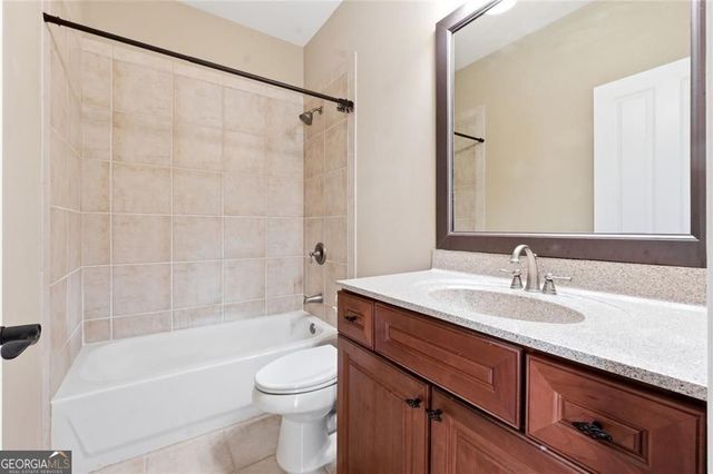 1915 Brackendale Road NE, Kennesaw, GA 30152