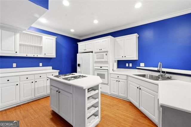 1915 Brackendale Road NE, Kennesaw, GA 30152