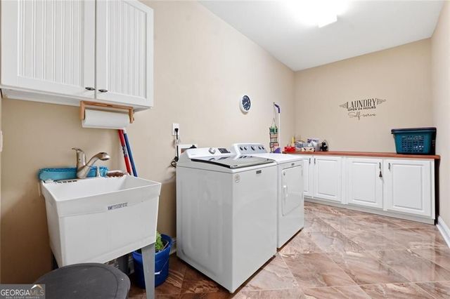 1915 Brackendale Road NE, Kennesaw, GA 30152