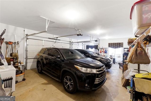 1915 Brackendale Road NE, Kennesaw, GA 30152