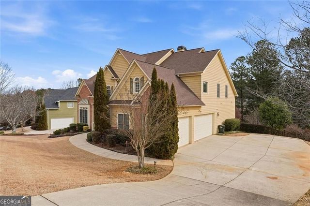 1915 Brackendale Road NE, Kennesaw, GA 30152