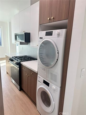 1927 Pelham Avenue 1, Los Angeles, CA 90025