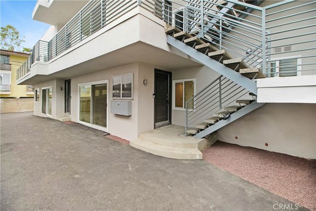 1927 Pelham Avenue 1, Los Angeles, CA 90025