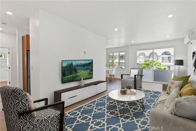 1927 Pelham Avenue 1, Los Angeles, CA 90025