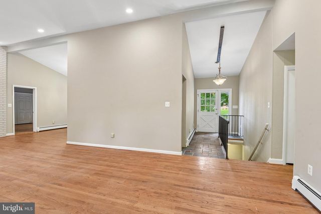 10206 GREEN CLOVER CT, Ellicott City, MD 21042