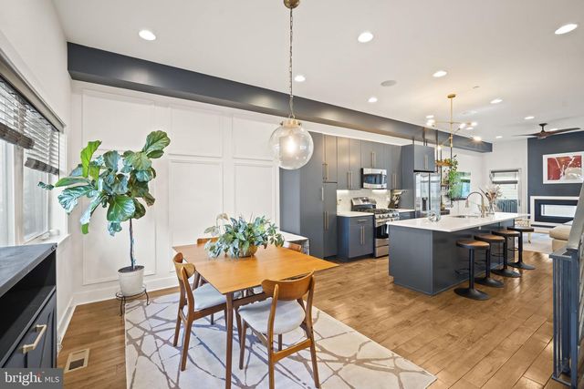 1216 CREASE ST, Philadelphia, PA 19125