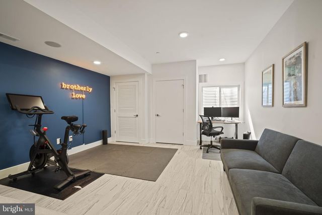 1216 CREASE ST, Philadelphia, PA 19125
