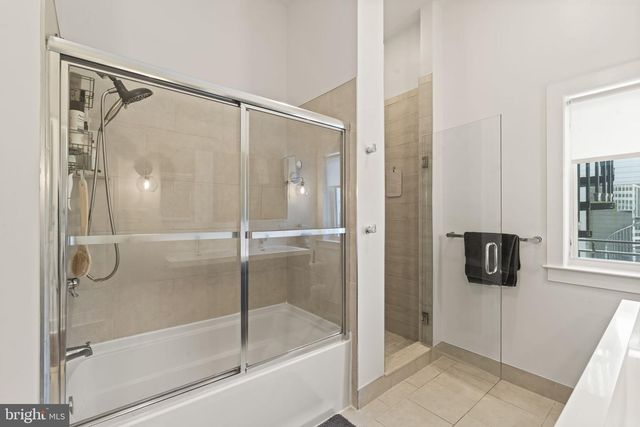 1216 CREASE ST, Philadelphia, PA 19125