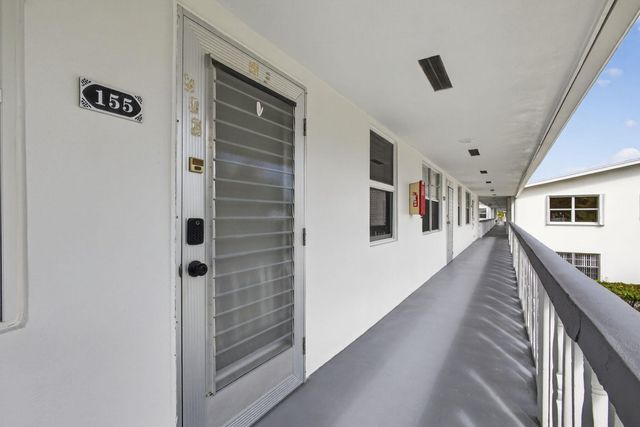 155 Windsor G, West Palm Beach, FL 33417