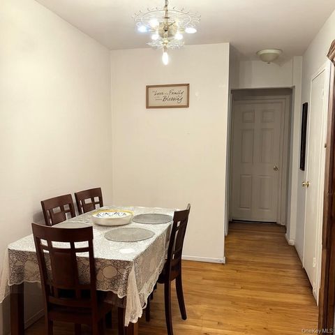 204-15 Foothill Avenue B44, Hollis, NY 11423