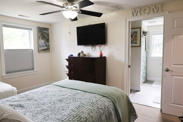129 Burley St, Danvers, MA 01923