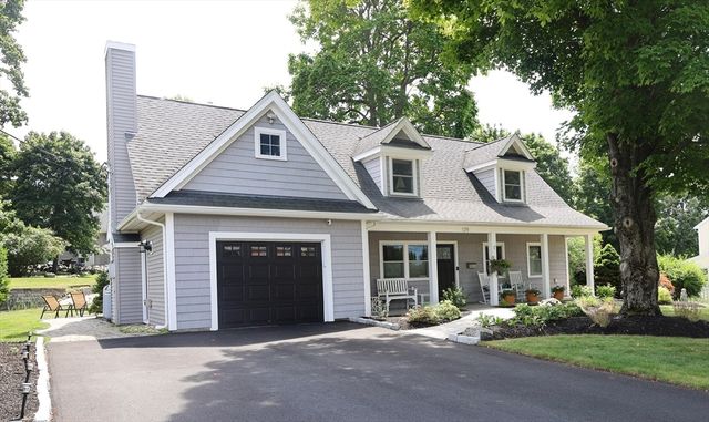 129 Burley St, Danvers, MA 01923