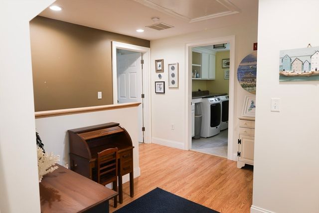 129 Burley St, Danvers, MA 01923