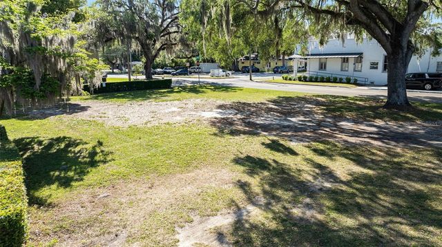 833 NE 28TH STREET, Ocala, FL 34470