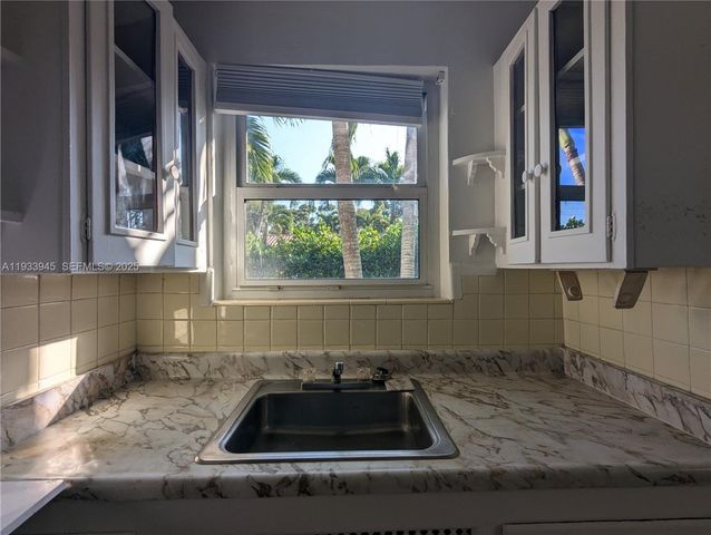 437 NE 107th St 2, Miami, FL 33161