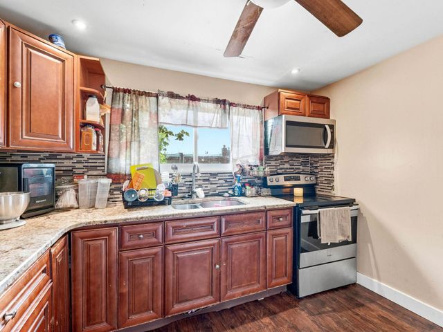 4931 N UBER ST, Philadelphia, PA 19141