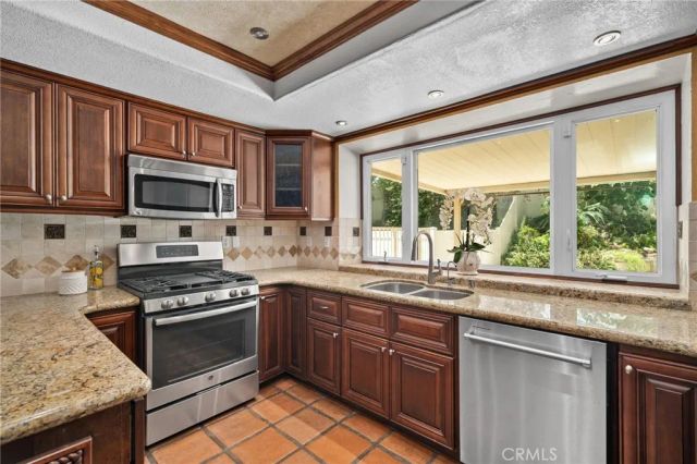 1710 Fairmont, Redlands, CA 92373