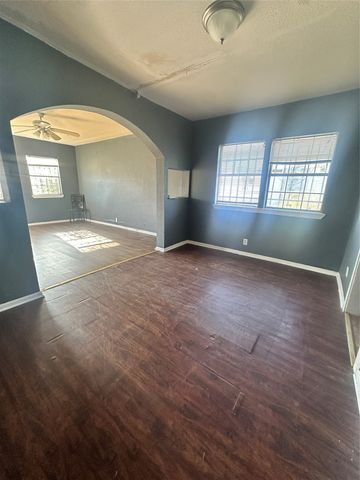 4422 Crozier Street, Dallas, TX 75215