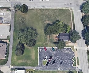 400 E Green Street, Lee's Summit, MO 64063