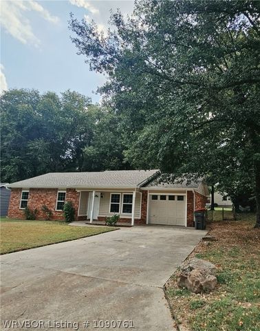 71 Grand Magnolia Drive, Greenwood, AR 72936