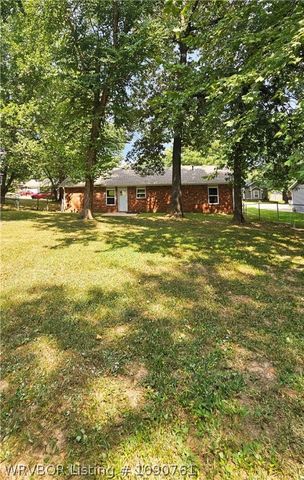 71 Grand Magnolia Drive, Greenwood, AR 72936