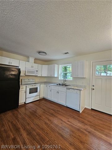 71 Grand Magnolia Drive, Greenwood, AR 72936