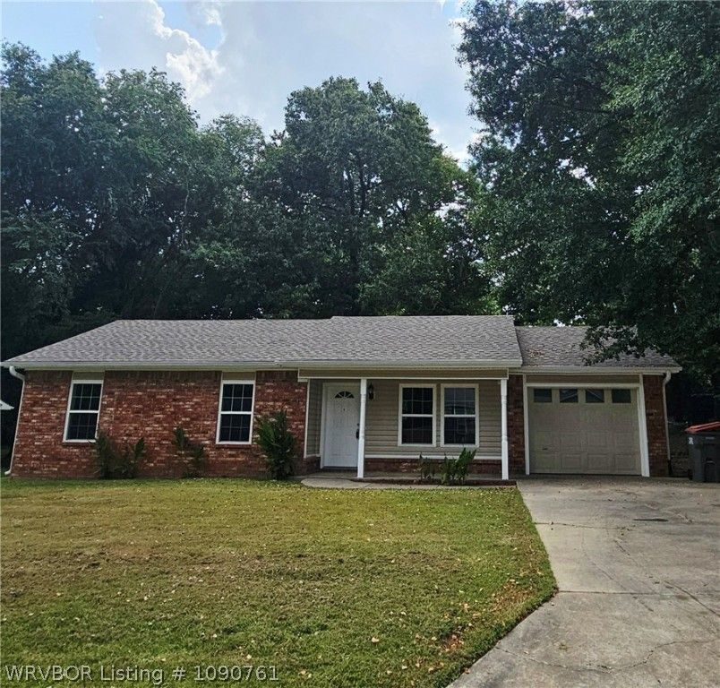 71 Grand Magnolia Drive, Greenwood, AR 72936