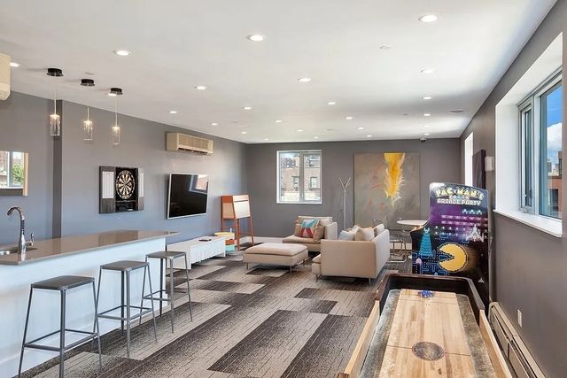 1810 3rd Ave Apt B4C, New York City, NY 10029