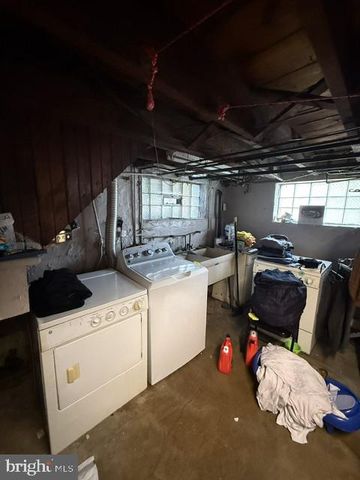 6827 MARTINS MILL RD, Philadelphia, PA 19111