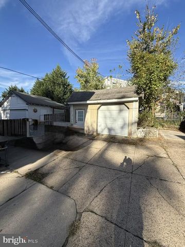 6827 MARTINS MILL RD, Philadelphia, PA 19111