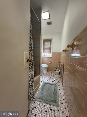 6827 MARTINS MILL RD, Philadelphia, PA 19111